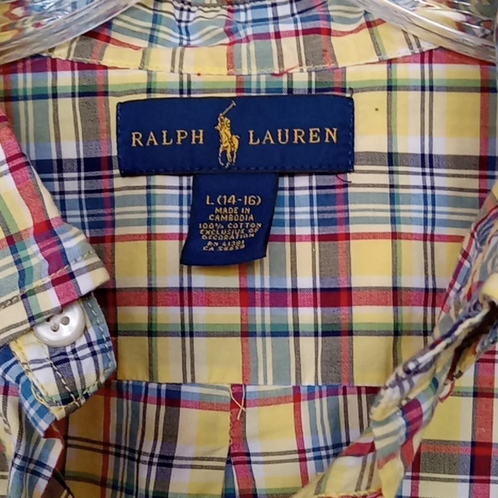 Ralph Lauren excellent button
